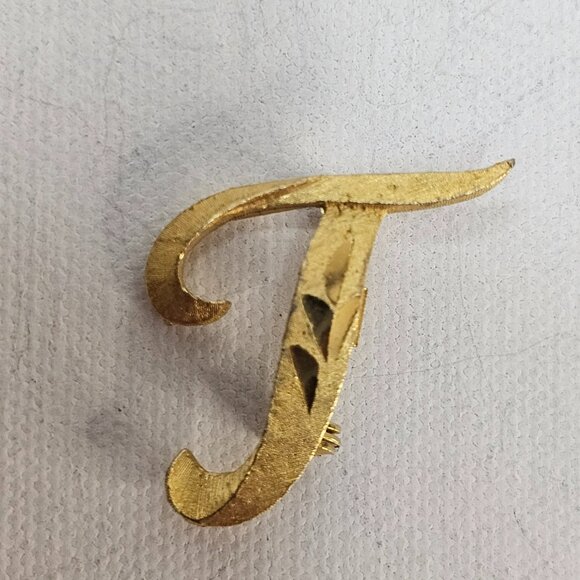 Mamselle Monogram Initial T Brooch Texture Letter Gold Tone Vintage Jewelry Pin - Picture 3 of 10